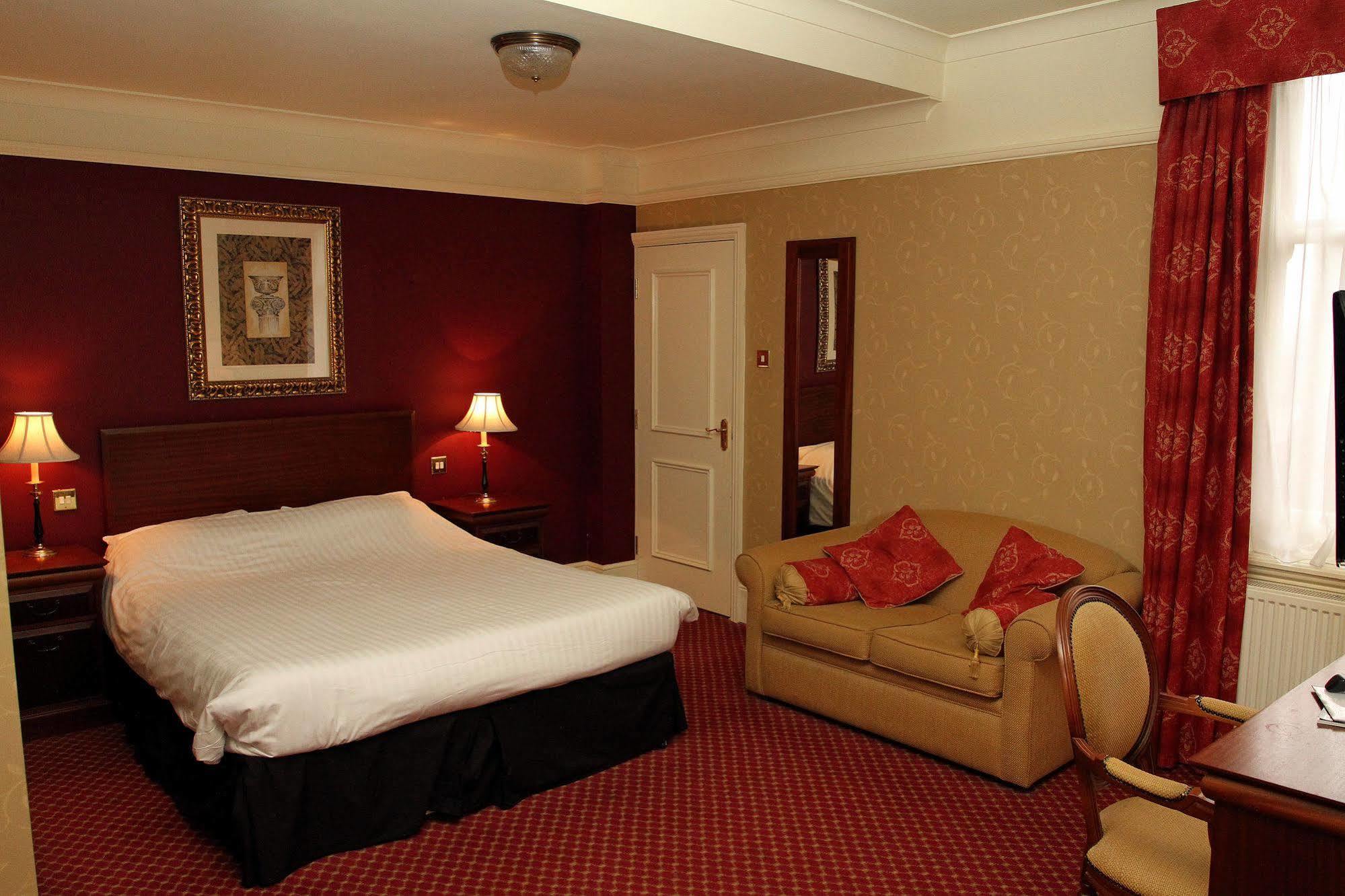 The Orwell Hotel Felixstowe Exterior photo