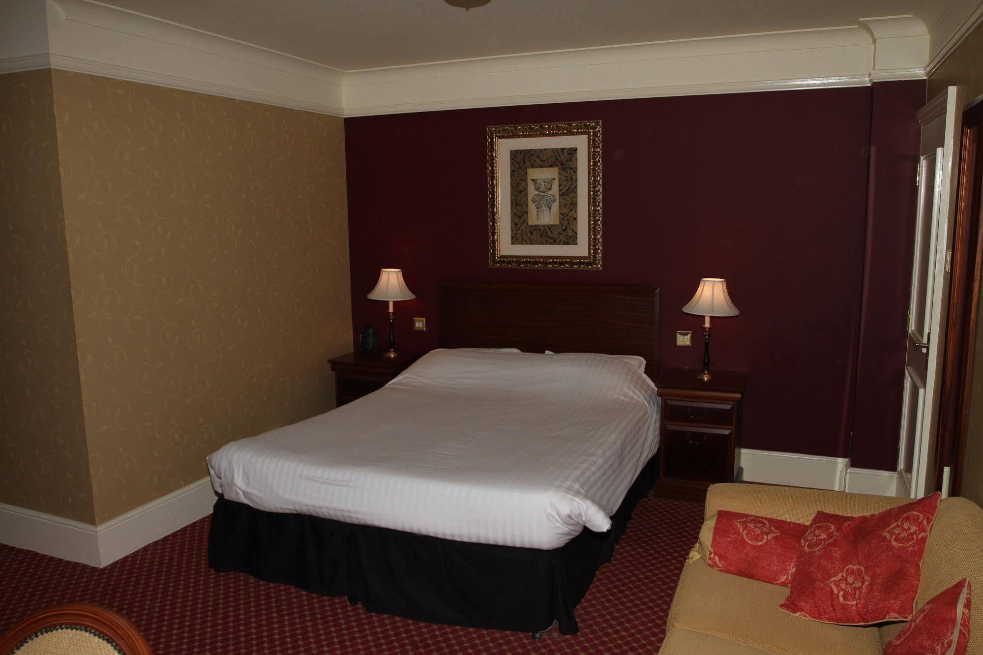 The Orwell Hotel Felixstowe Exterior photo